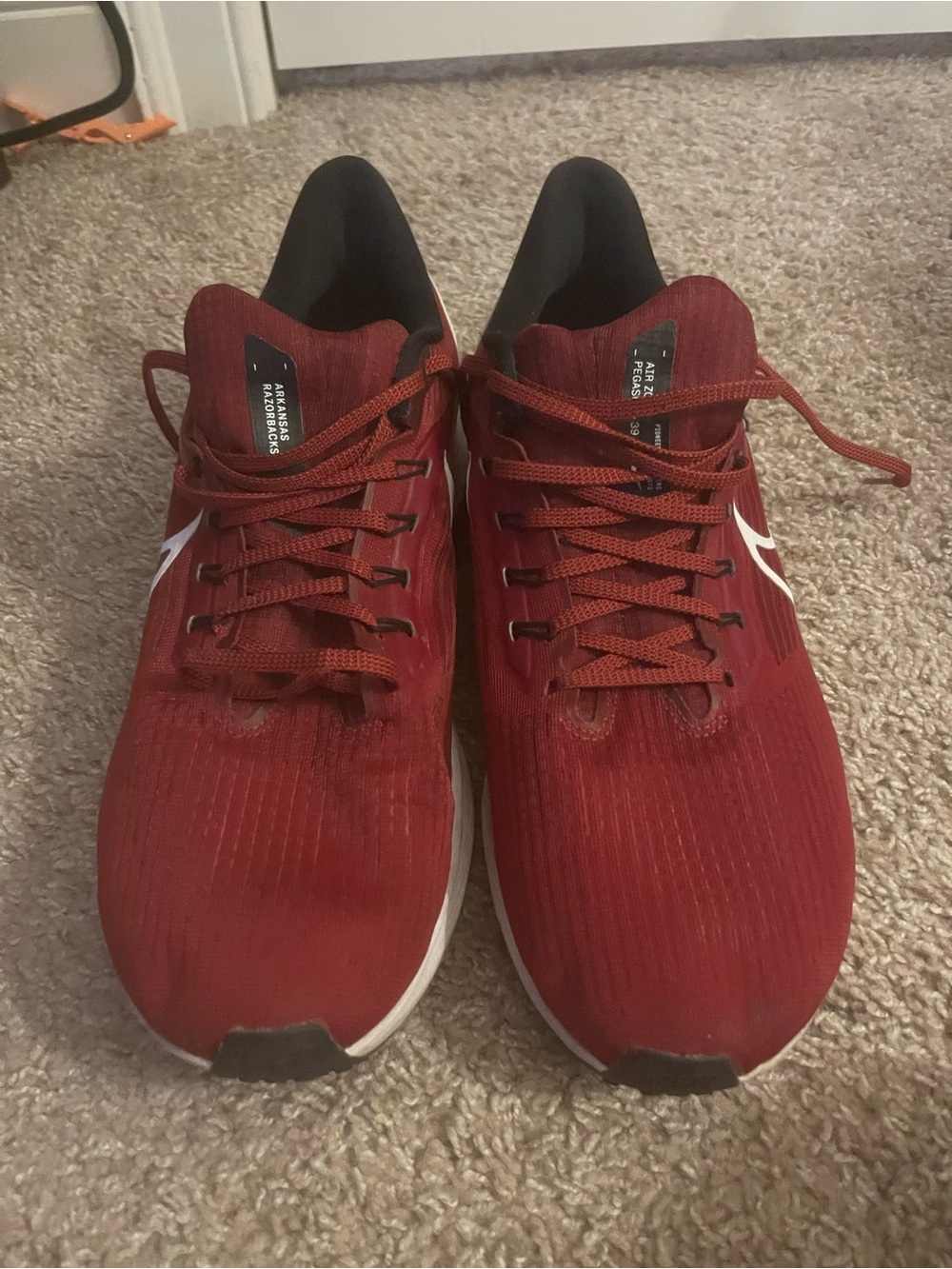 Nike Men's Athletic Sneakers in Burgundy and White Arkansas Razorback Edition